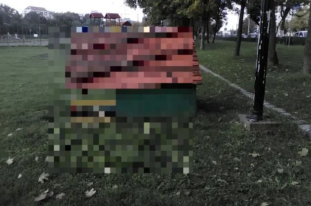 Fotografia zilei: unde au ajuns persoanele fără adăpost să îşi găsească un loc, la Cluj