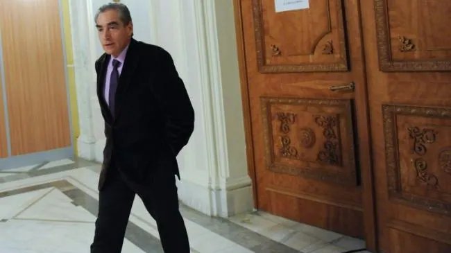Parchetul cere începerea urmăririi penale a foștilor demnitari Roman, Stănculescu şi Voiculescu