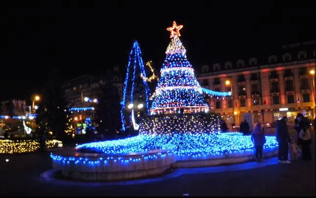 Singurul oraș din România fără iluminat festiv de Sărbători.Ce explicație au dat autoritățile locale