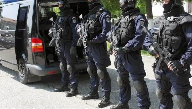 Atentate la Paris: Încă un bărbat inculpat în Belgia pentru asasinate teroriste