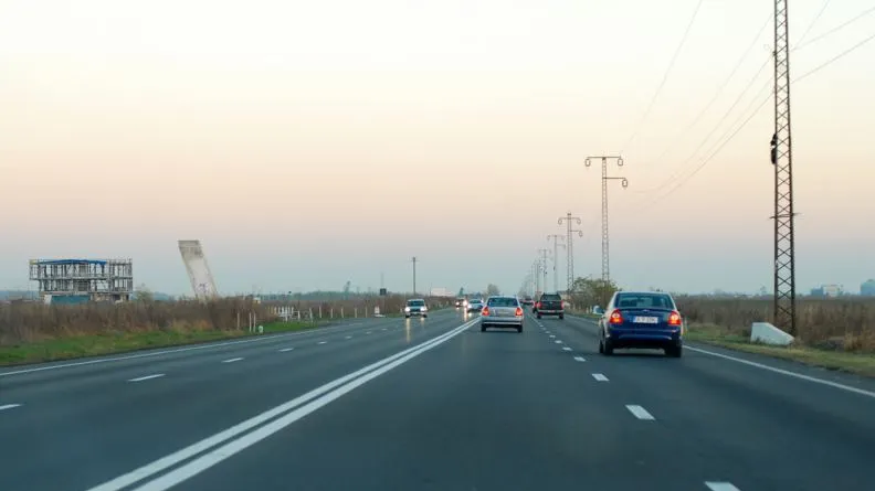 Atenție, șoferi! Traficul va fi restricționat două săptămâni pe un drum intens circulat