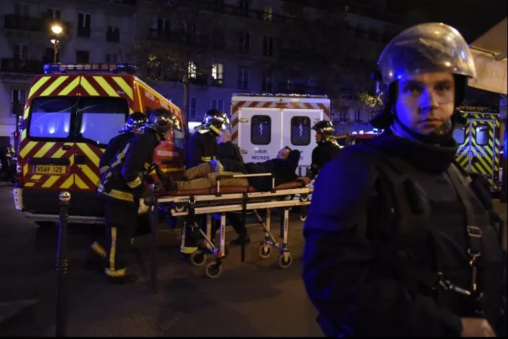 Atentate în Franța. Imaginile surprinse la concertul din Bataclan, înainte de masacru