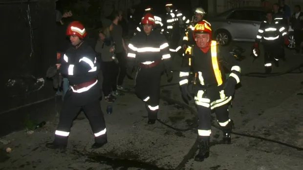 Starea răniţilor din Colectiv. 14 persoane, în stare gravă. 5 pacienţi au fost externaţi
