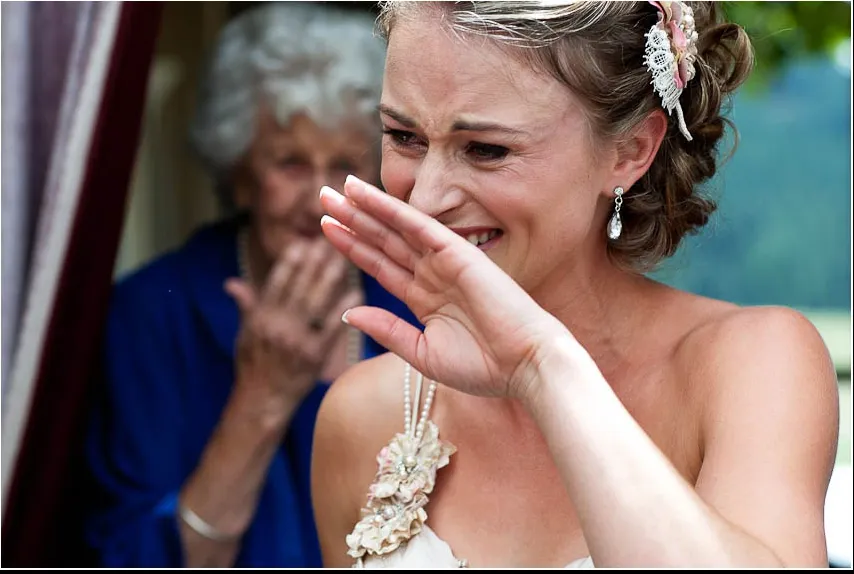 Urmau să se căsătorească, dar la altar cineva s-a opus.Mireasa a plâns când a văzut cine era de fapt