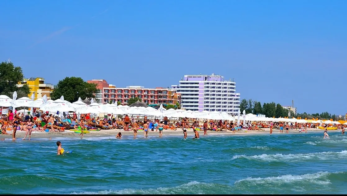 O stațiune din România, locul 3 în topul celor mai bune destinații europene pentru petreceri