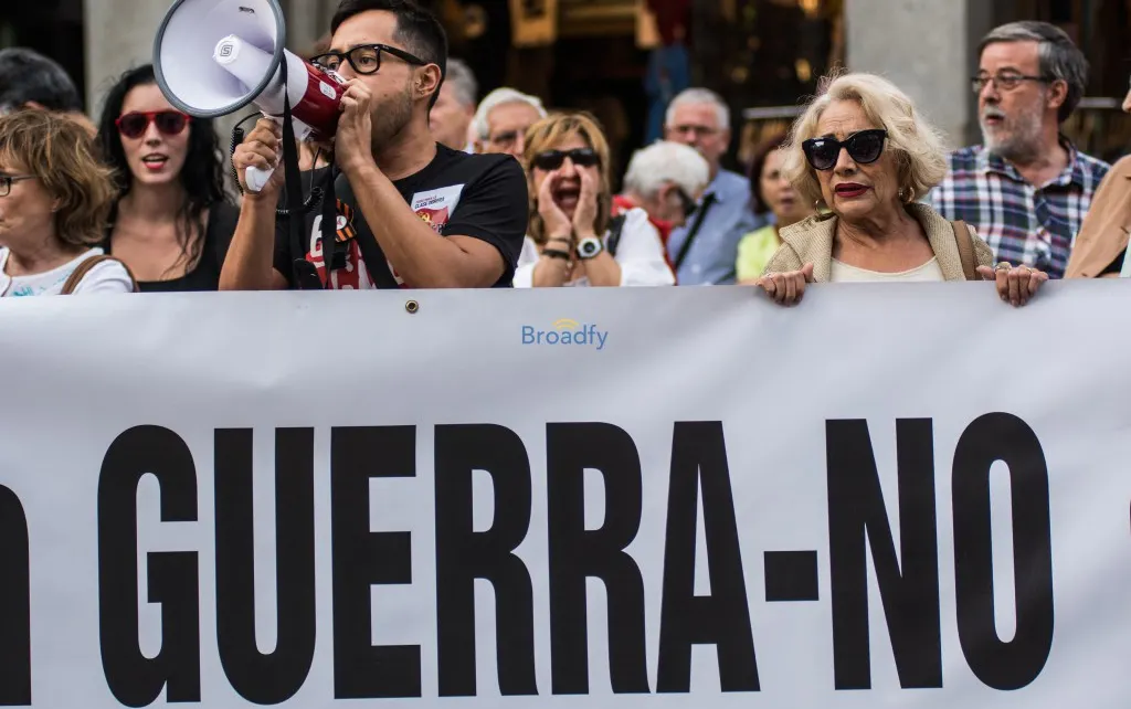 Proteste în Madrid. Câteva mii de persoane au strigat "Nu războiului"