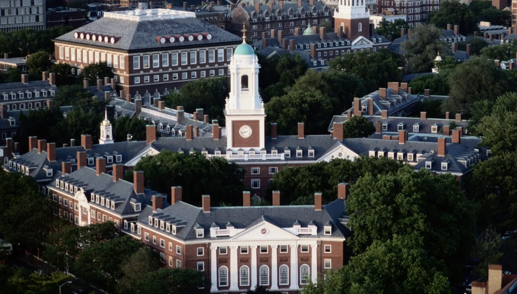 Ameninţare cu bombă la Universitatea Harvard