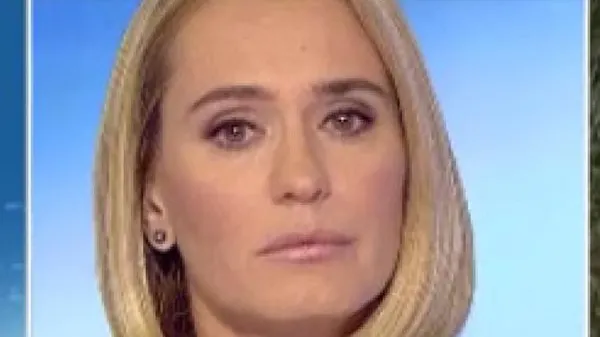 Andreea Esca este bolnavă. Anunţul vedetei de pe Facebook