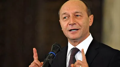 Băsescu: Domnilor miniștri ai Sănătății, nu vă faceți că nu știați din 2008 de protocoale
