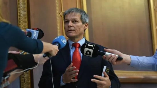 Care e MAREA DIFERENȚĂ între bugetele premierilor Cioloș și Ponta