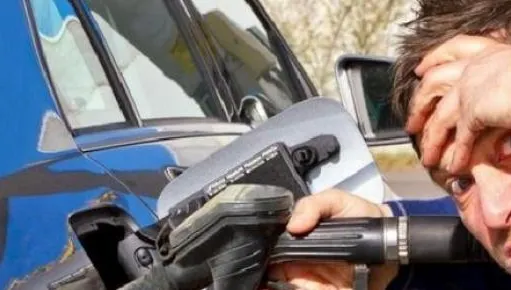 Important pentru toţi şoferii: de ce să nu mergi cu sub un sfert de rezervor plin la maşină