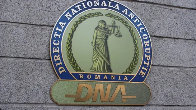 Fost viceprimar și secretarul Primăriei Hunedoara, acuzați de fraude cu fonduri europene