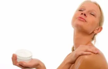 Cum să arăţi mai tânără în 30 de minute
