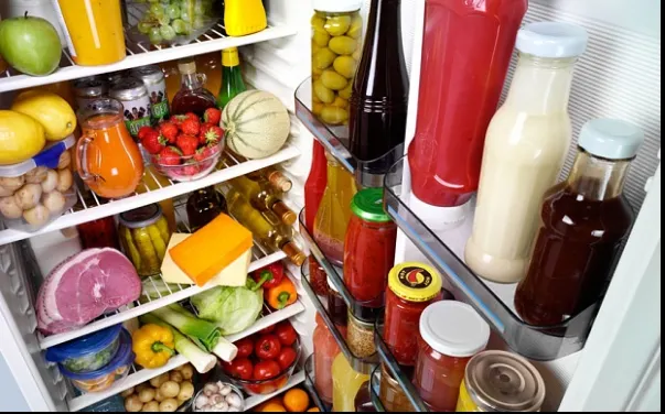 Cât rezistă alimentele în frigider și congelator