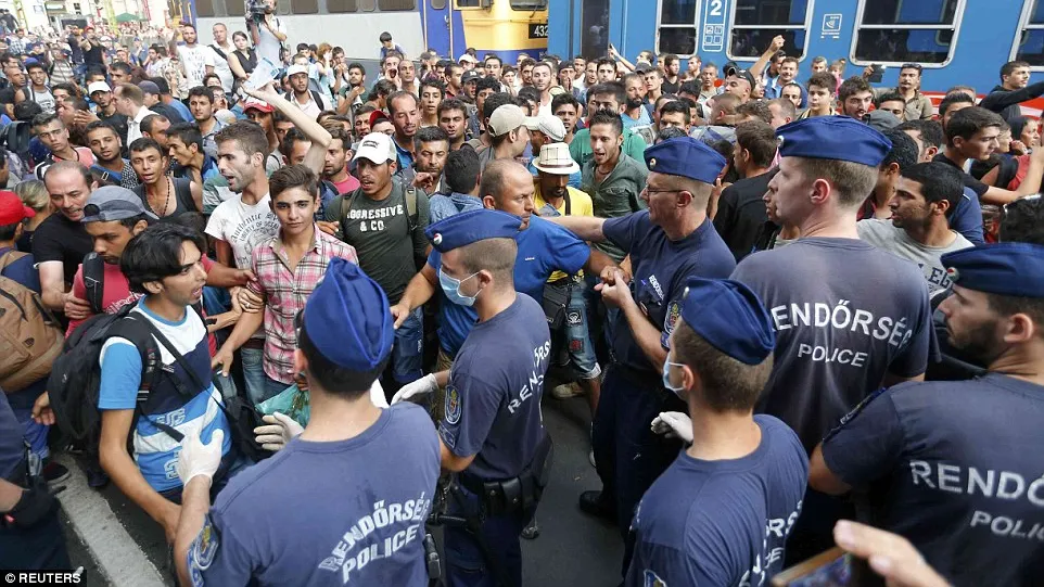 Germania, anunţ neaşteptat despre refugiaţii care prezintă paşapoarte falsificate