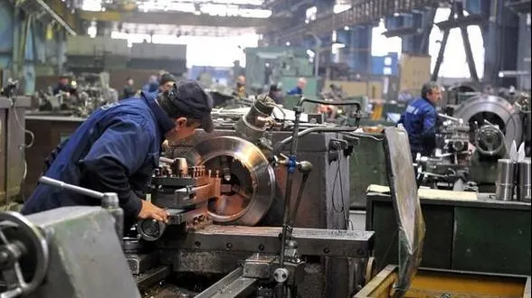 Afacerile din industrie au crescut, în 2019, cu 5,3%, sub creșterea din 2018