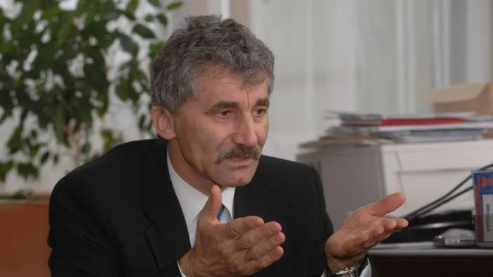 Credeţi că deputaţii vor vota cererea pentru încuviinţarea reţinerii lui Ioan Oltean?