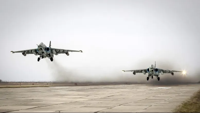 Avioane ruse au bombardat ținte jihadiste de la granița dintre Siria și Liban