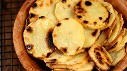 Cum faci scrijeluţe de cartofi, chipsuri ţărăneşti delicioase