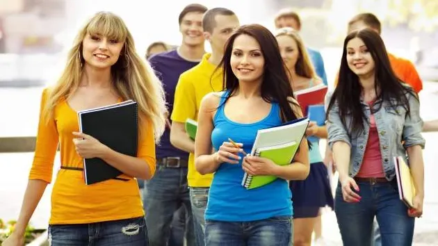 Anunț de la Guvern pentru tineri: 150 de stagiari vor fi recrutați la Palatul Victoria