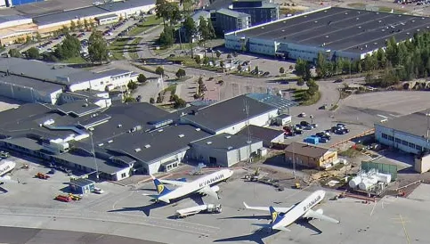 Aeroport din Suedia, evacuat după o ameninţare cu bombă. Ce avea o bătrână în bagaj