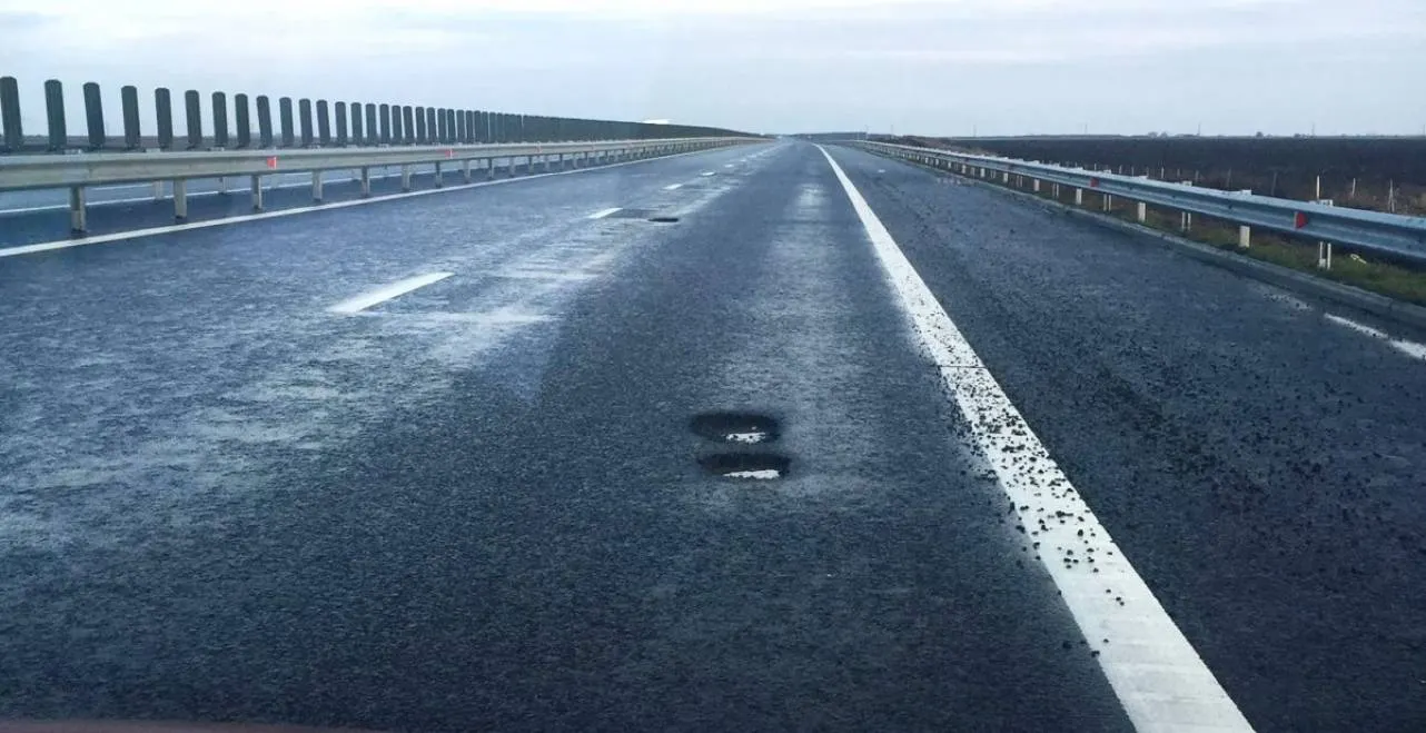 CNADNR ştia de problemele de pe A3. Era crăpată la inaugurare. Document oficial 