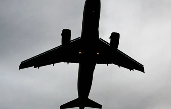 Avion ieşit de pe pistă, la Cluj. Sistemul de lumini de pe pistă NU funcţiona 