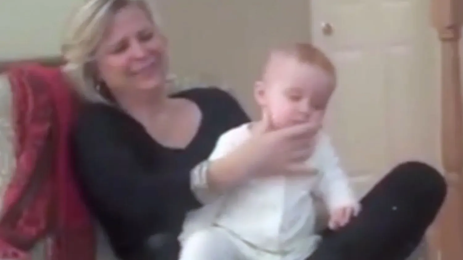 Truc incredibil: cum să-ţi adormi bebeluşul în mai puţin de un minut
