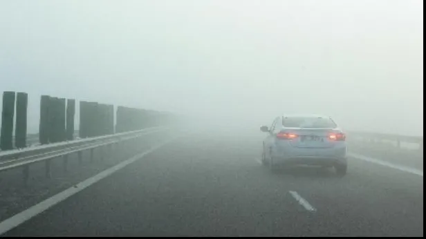 Atenție, șoferi! Cod Galben de ceață pe mai multe drumuri naționale