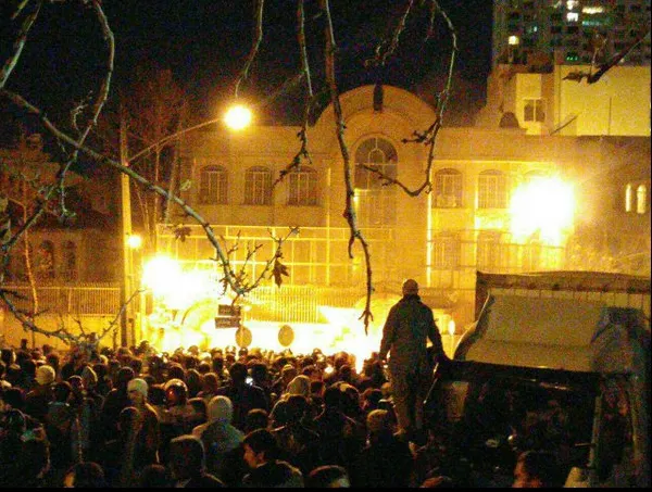 Ambasada Arabiei Saudite la Teheran, atacată cu cocktailuri Molotov