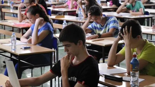 Schimbarea aşteptată de elevii români de patru ani. Ce drepturi ar putea avea, din primăvară