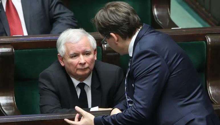 POLONIA. Majoritatea conservatoare a lui Kaczynski trece Parchetul sub controlul Guvernului