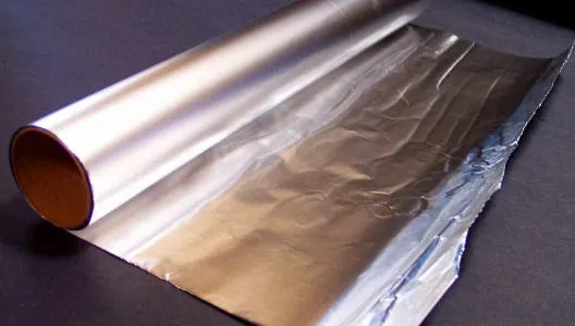 Pericolul neştiut din folia de aluminiu pe care o foloseşti în bucătărie