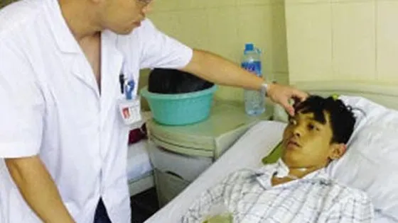 A ajuns la spital cu pielea verde. Când le-a povestit ce a pățit, medicii au încremenit