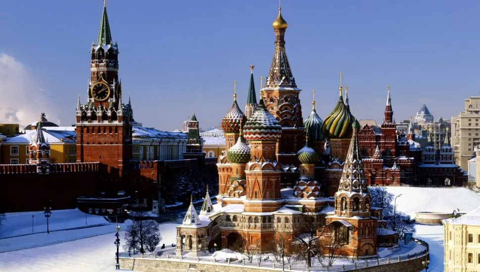 Rusia se afundă tot mai rău în criză. Şoc valutar pentru rublă UPDATE