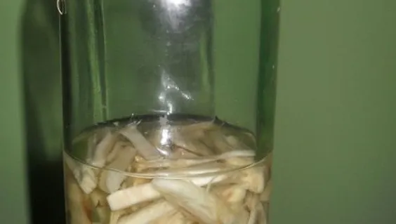 Scapă de răgușeală cu aceste 2 ingrediente. E mai simplu decât crezi!