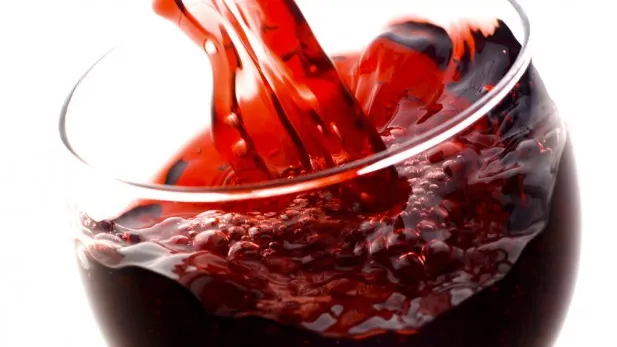 Renunță să mai bei vin. Medicii au spus, acum, adevărul despre această băutură