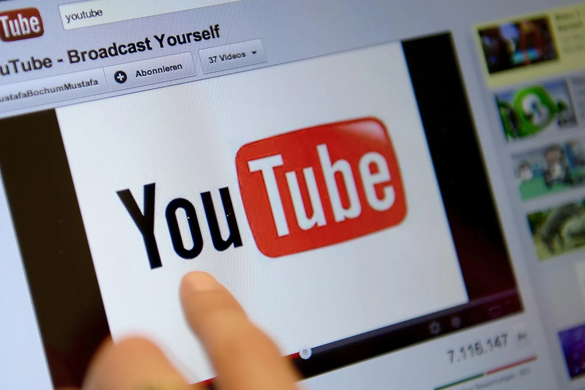 Înmormântarea unui celebru rocker, transmisă live pe YouTube. "Ne adunăm la nivel global"