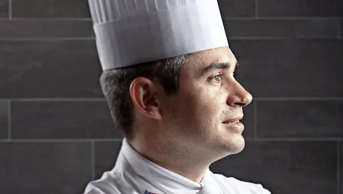 Cel mai renumit bucătar din lume s-a sinucis: avea 44 de ani. Restaurantul său, numărul 1 în lume