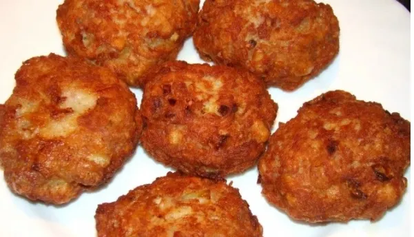 Cum să prepari cele mai bune chiftele de porc. Ingredientul secret!