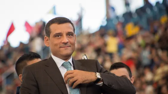 Un senator PSD vrea să devină primar de sector cu proiect inovativ: "Căsătorie pentru o zi"