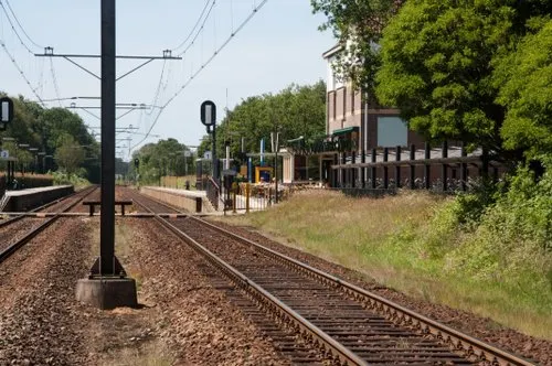 Un tren a deraiat în Olanda. Un mort şi mai mulţi răniţi