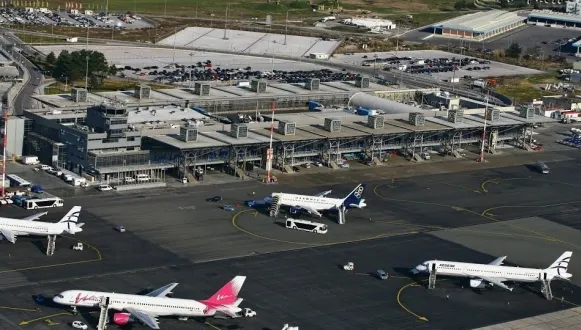 Atenţionare de călătorie în Grecia. Căile de acces spre aeroporturi, vămi şi porturi, blocate