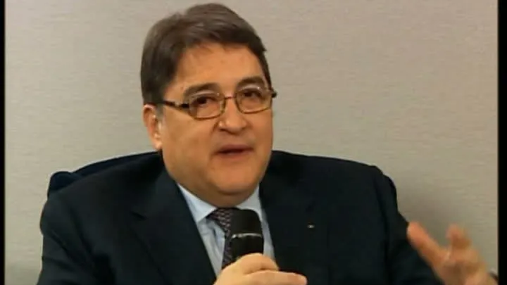 Hurezeanu explică de ce e bine ca un ambasador să o vadă rar pe Angela Merkel