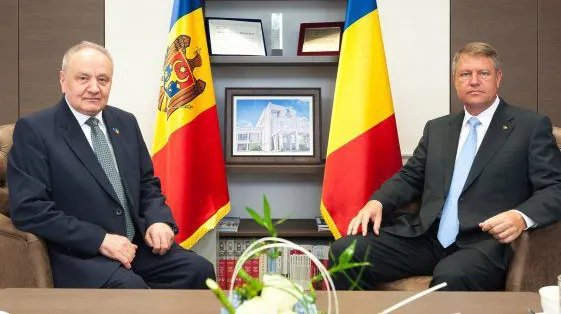 Președintele R. Moldova, Nicolae Timofti, primit de Klaus Iohannis la Palatul Cotroceni