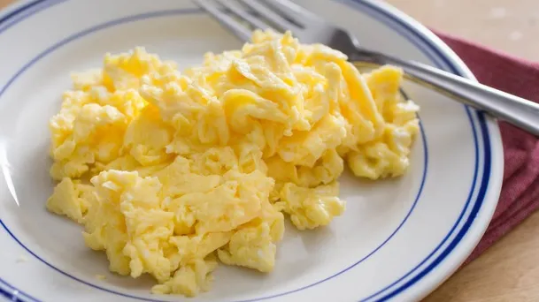 Cum să faci cea mai bună omletă. Acest truc simplu face toată diferenţa