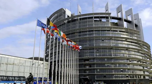 Eurodeputați: Hărțuirea sexuală a femeilor, o problemă la nivel european