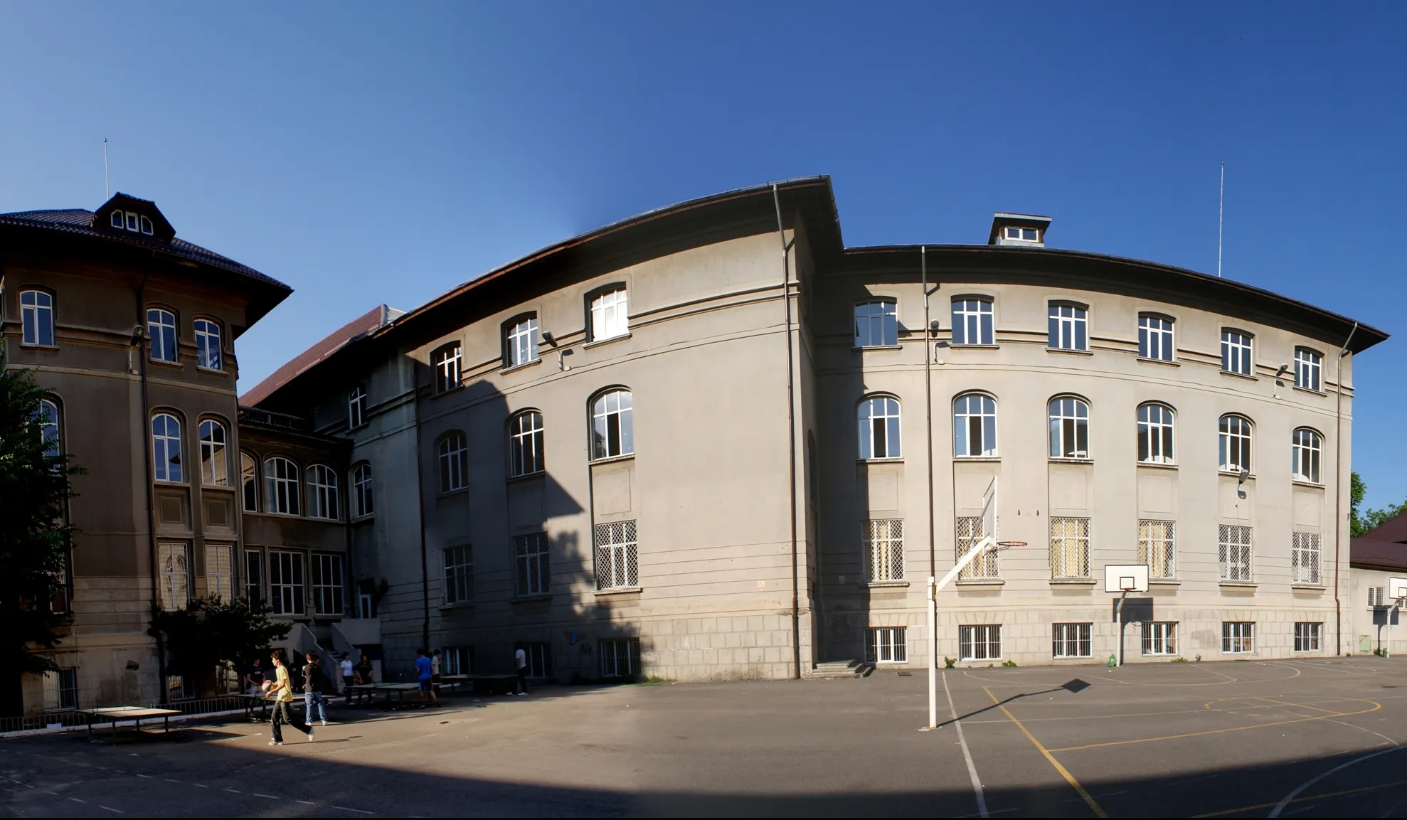 Anchetă la colegiul ,,Tudor Vianu"