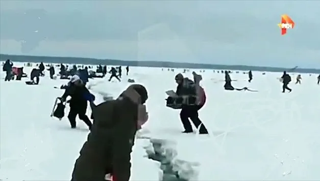 Teroare pe un lac înghețat. Sute de oameni au început să țipe când se sparge gheața. Ce a urmat