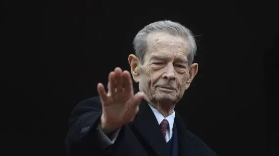 Regele Mihai se retrage din viața publică. Principesa Margareta preia prerogativele Casei Regale